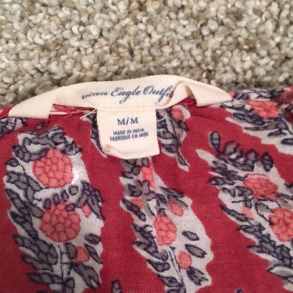 American Eagle cotton peasant blouse. Tie front,elastic waist. 3/4 sleeves Sz M - Picture 4 of 7